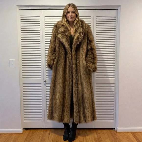 NWT Oversized Faux Fur Coat sz Large Brown Strip - Picture 8 of 11
